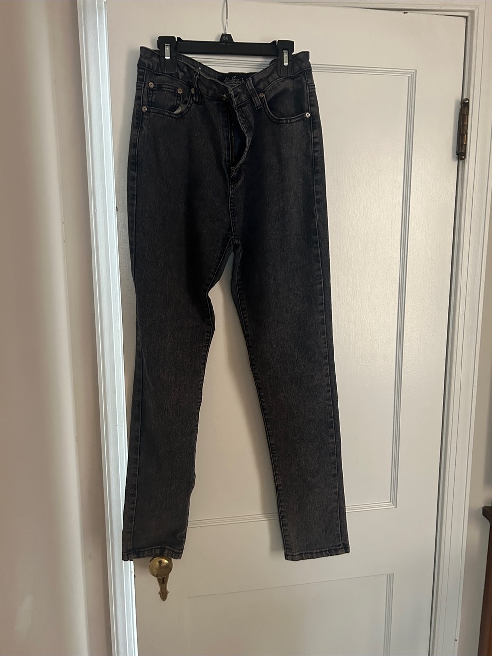 High-Rise Women's Black Washed Jeans